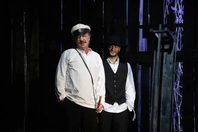 Илья Халмурзаев - Биография