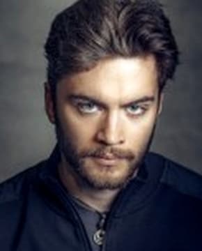 Илья Халмурзаев - Биография