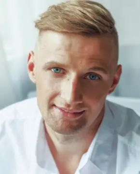 Александр Удальцов - Биография