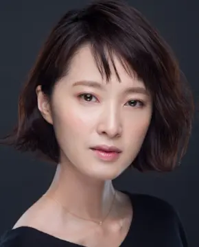 Сион Накамару - Биография