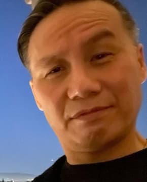 Б.Д. Вонг - Биография