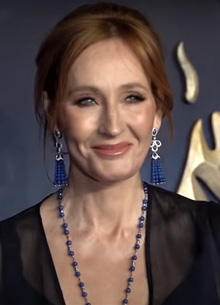 Студия Warner Bros. сделала заявление по поводу Джоан Роулинг - «Новости кино»