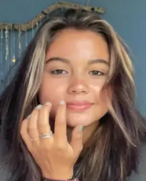 Сиена Агудонг - Биография