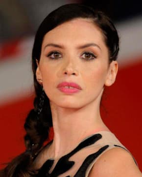 Иления Пасторелли - Биография