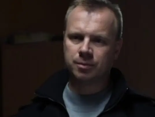 Валентин Кузнецов - Биография