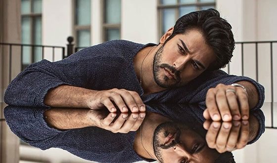 Биография Бурака Озчивита - Иностранные актеры.