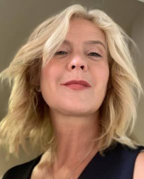 Нелли Попова - Биография