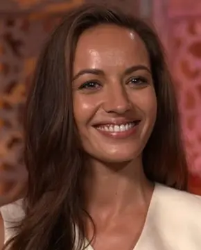 Антония Деспла - Биография