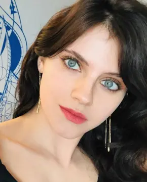 Кара Хэйуорд - Биография