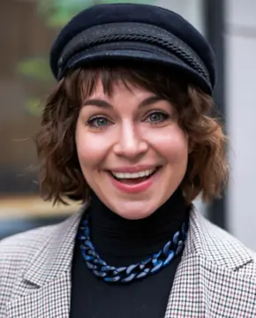 Ида Элиз Брош - Биография