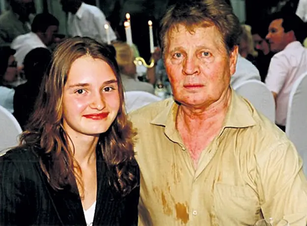 Леонид Монастырский - Биография