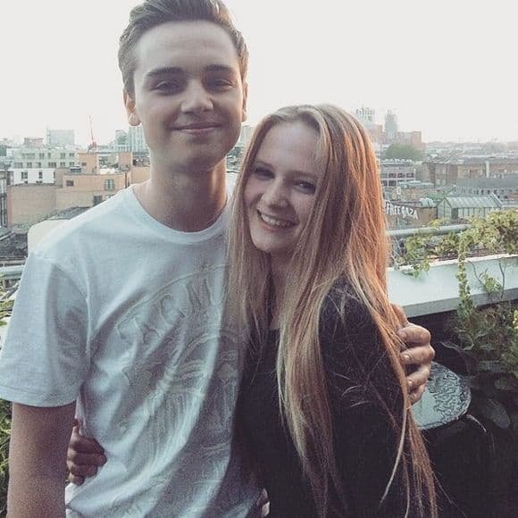 Нелл Тайгер Фри - Биография