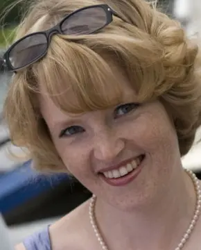 Анна Ашимова - Биография