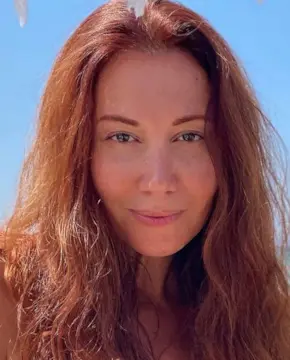 Айсун Метинер - Биография