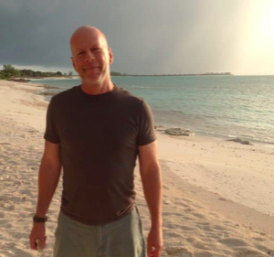 У Брюса Уиллиса диагностировали деменцию - «Новости кино»