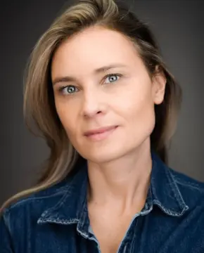 Кристина Клиб - Биография