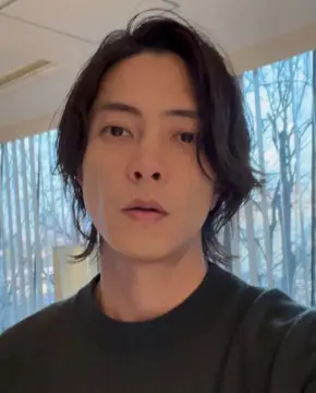 Томохиса Ямасита - Биография