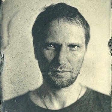 Роман Михайлов: «Нужно отказаться от всего лишнего, и тогда останется только сущность» - «Интервью»