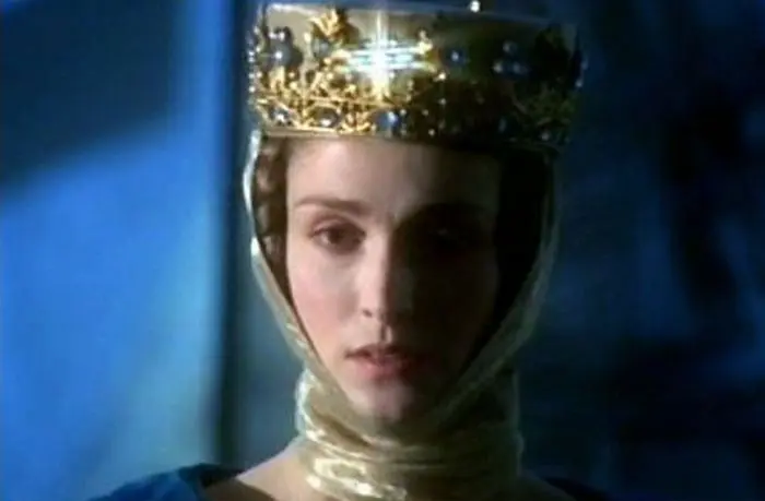 Жюли Гайе - Биография