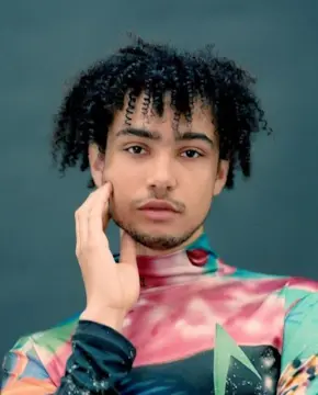 Арчи Мадекве - Биография