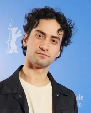 Ченгиз Ал - Биография