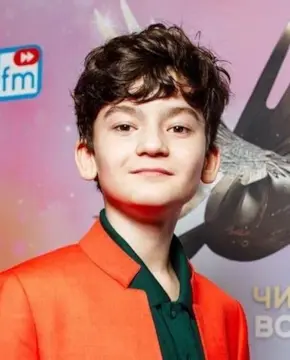 Миша Мяло - Биография