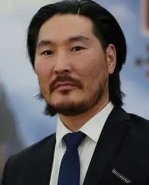 Ньургун Бэчигэн - Биография