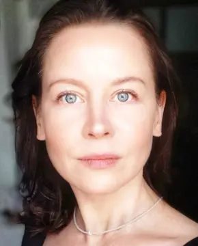 Ольга Калашникова - Биография