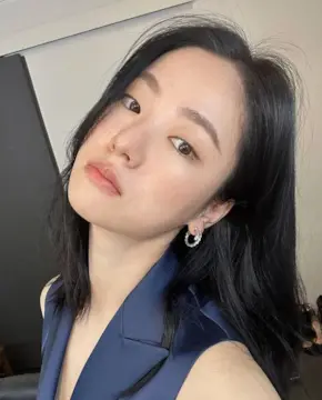 Чон Ё Бин - Биография