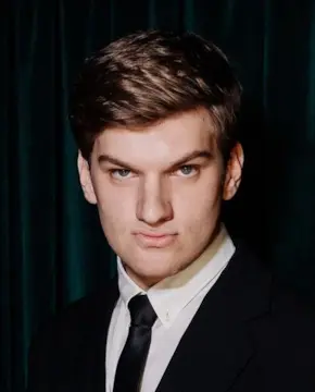 Андрей Максимов - Биография