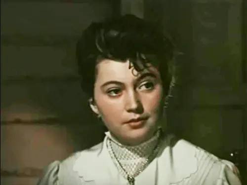 Елена Корнилова - Биография