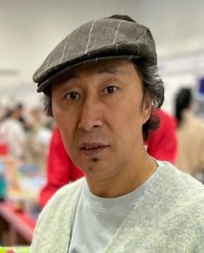 Тулепберген Байсакалов - Биография