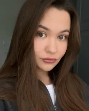 Ксения Абдрафигина - Биография