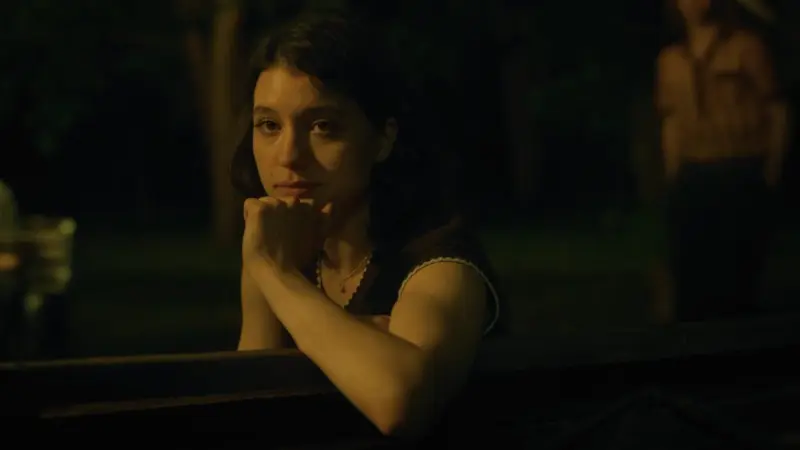 Милана Владыкина - Биография