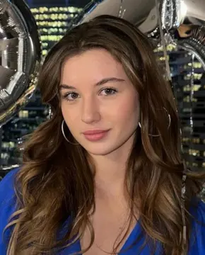 Златия Нечаева - Биография