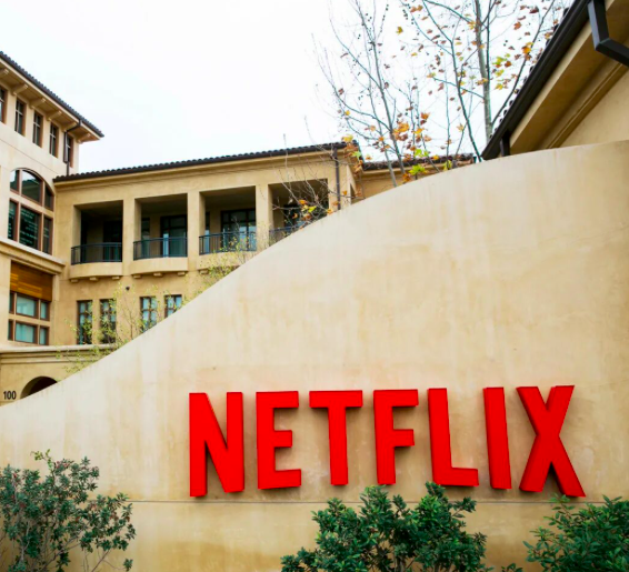 Глава Netflix считает, что ИИ не сможет заменить кинематографистов - «Новости кино»