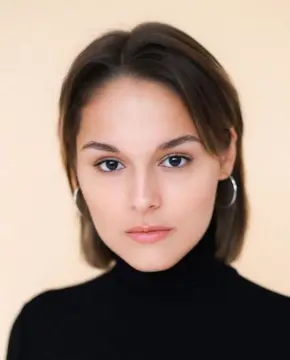 Александра Белоглазова - Биография