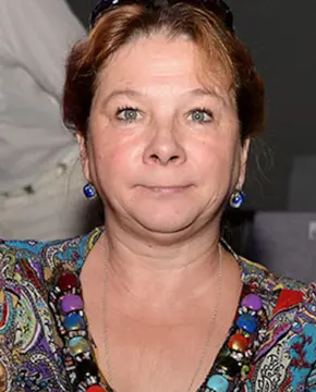 Ирина Савина - Биография