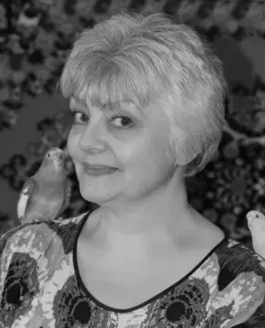 Надежда Овчарова - Биография