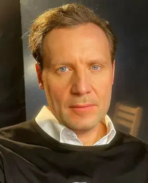 Сергей Масленников - Биография