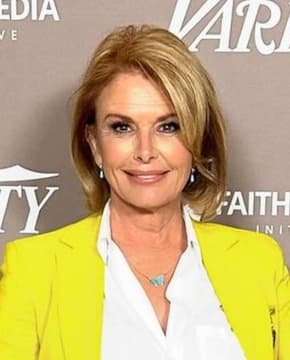 Рома Дауни - Биография