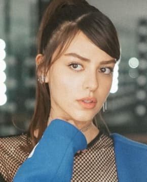 Аслыхан Малбора - Биография