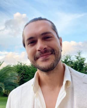 Альперен Дуймаз - Биография