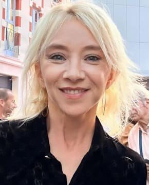 Сильви Тестю - Биография