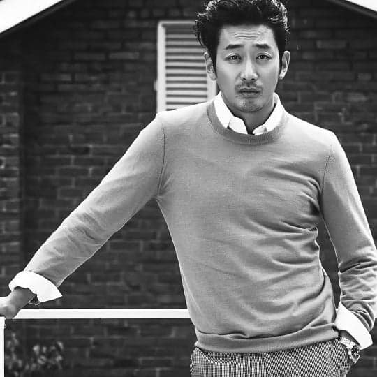 Ха Чон У - Биография