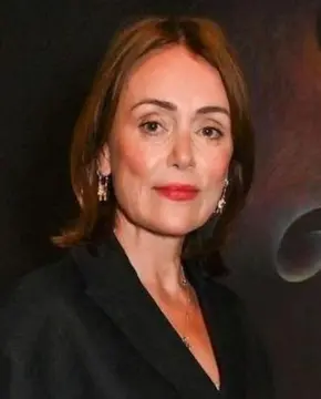 Кили Хоуз - Биография