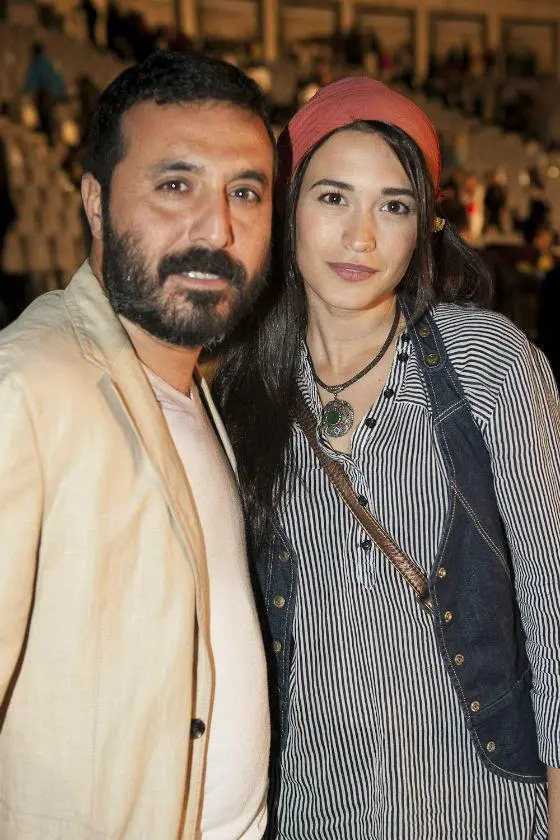 Эджем Озкая - Биография