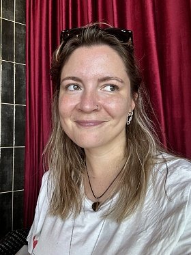 Надя Гольдман: «Мартины коленки» – идейное продолжение фильма «Полынь-25» - «Интервью»