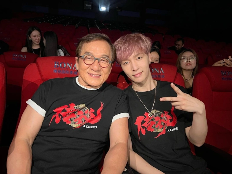 Чжан Исин - Биография