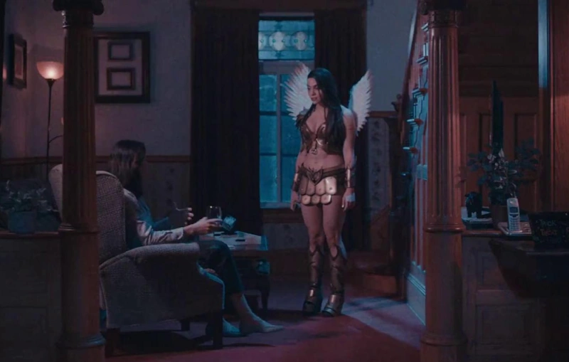 Лорен Лавера - Биография